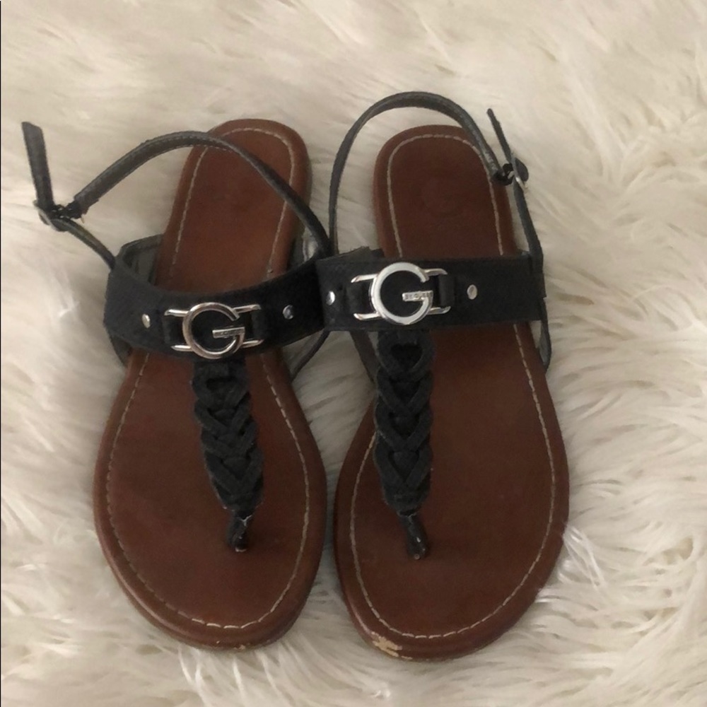 🔴GbyGuess size 8 Sandals